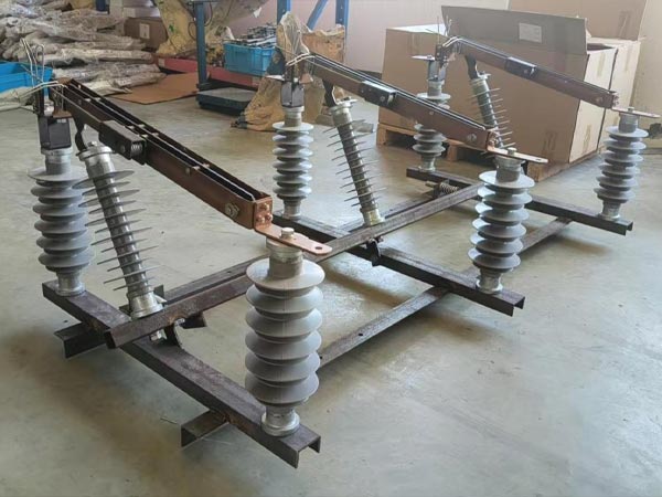 Outdoor IACM Disconnector